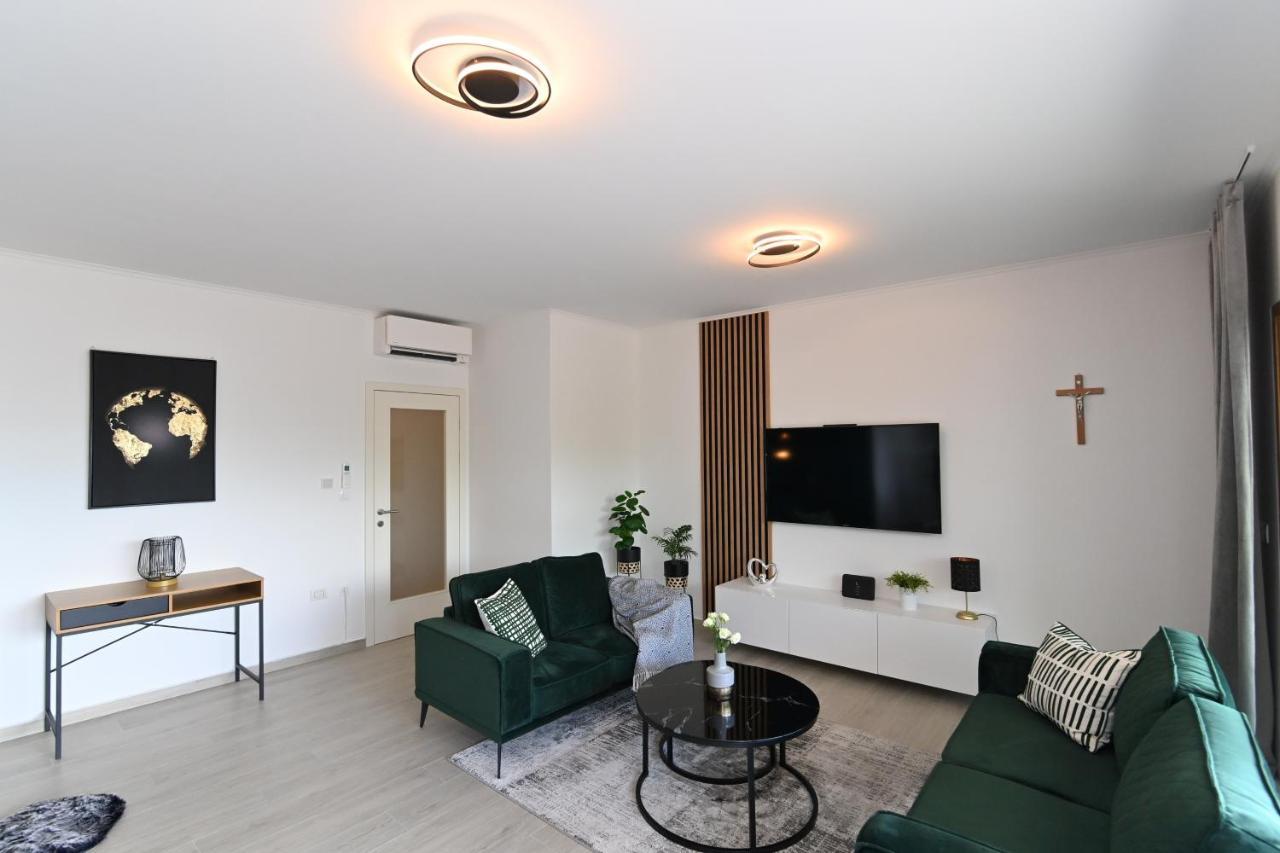 Sea View Deluxe Apartment Rijeka Eksteriør bilde