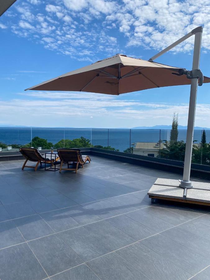 Sea View Deluxe Apartment Rijeka Eksteriør bilde